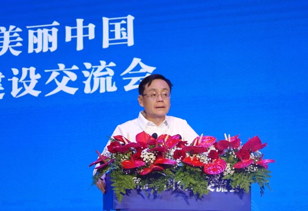 何维.jpg